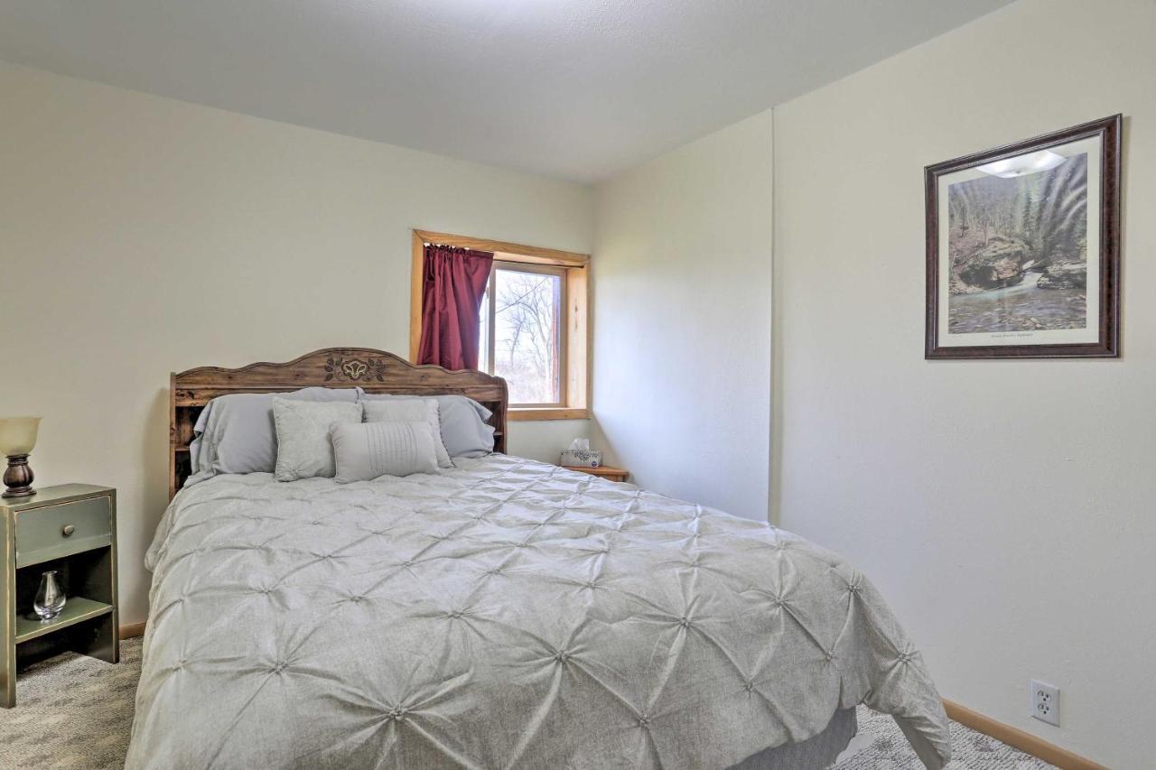 Rustic Spearfish Cabin On 12-Acre Trout Farm Экстерьер фото